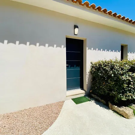 Une Chambre Avec Vue Mer Et Montagnes, Proche Du Centre -1 Appartement